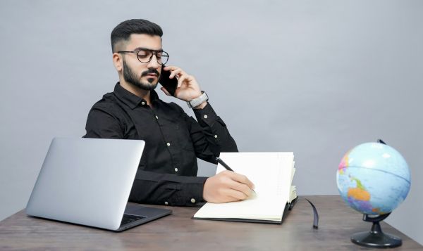 Maximisez votre stratégie grâce au service de communication